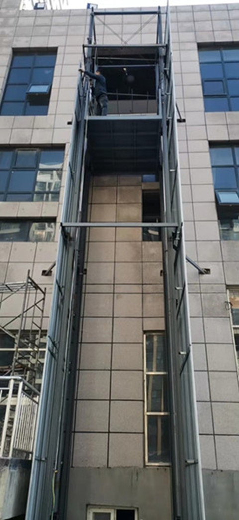 貨物升降貨梯與傳統(tǒng)提升機的區(qū)別(圖2) 微信圖片_20211022154000_副本.jpg